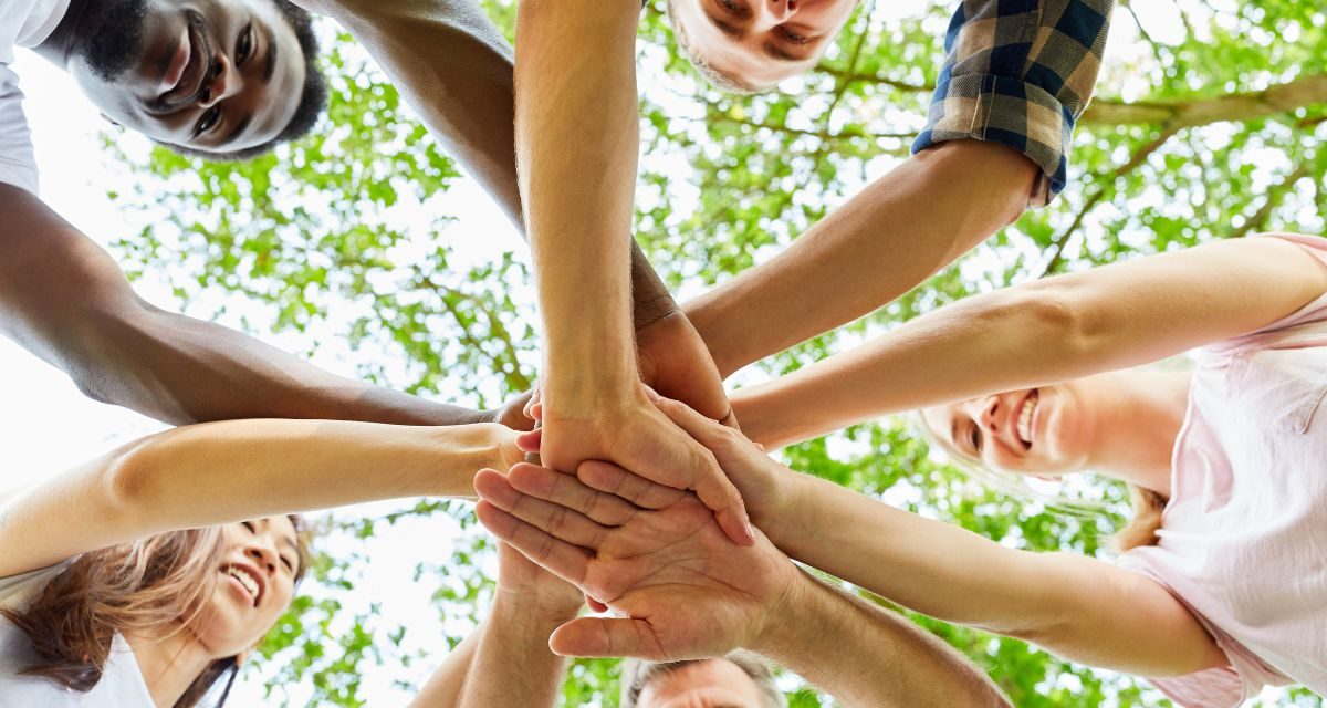 Team building cu activități outdoor București – cum creezi o experiență reală de echipă