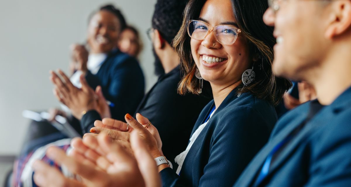 Sales kick-off în 2026: cum construiești o zi memorabilă pentru echipă