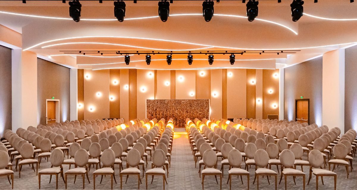 Cum arată sala de evenimente corporate care influențează comportamentul participanților