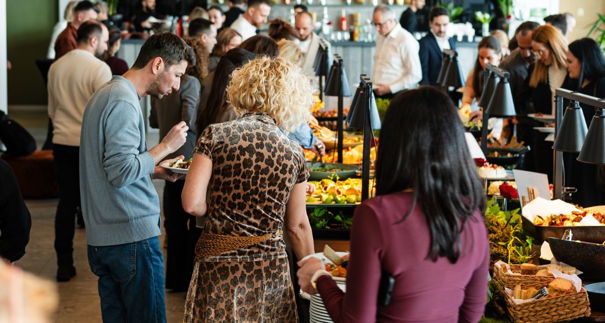 Lunch & Learn la Zooma: cum transformi o sesiune de prânz într-un moment util pentru echipă