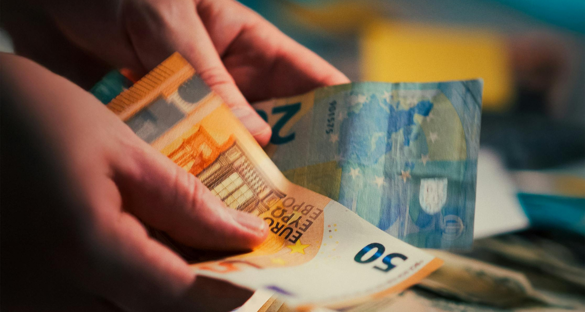 Bugetul petrecerii de Crăciun: cum îl optimizezi